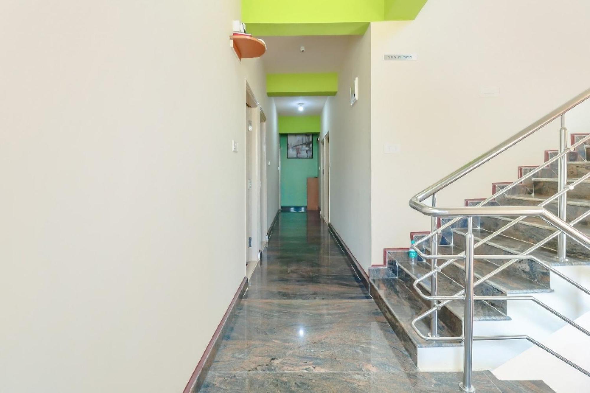 Hotel O The Host Bangalore Bagian luar foto